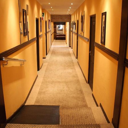 A-Z Boutique Guesthouse วินด์ฮุก ภายนอก รูปภาพ