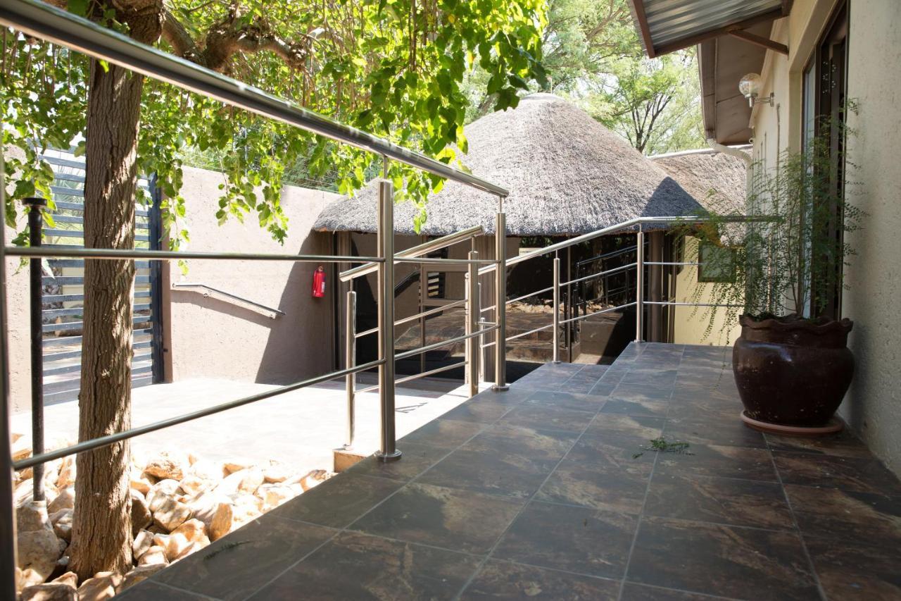 A-Z Boutique Guesthouse วินด์ฮุก ภายนอก รูปภาพ